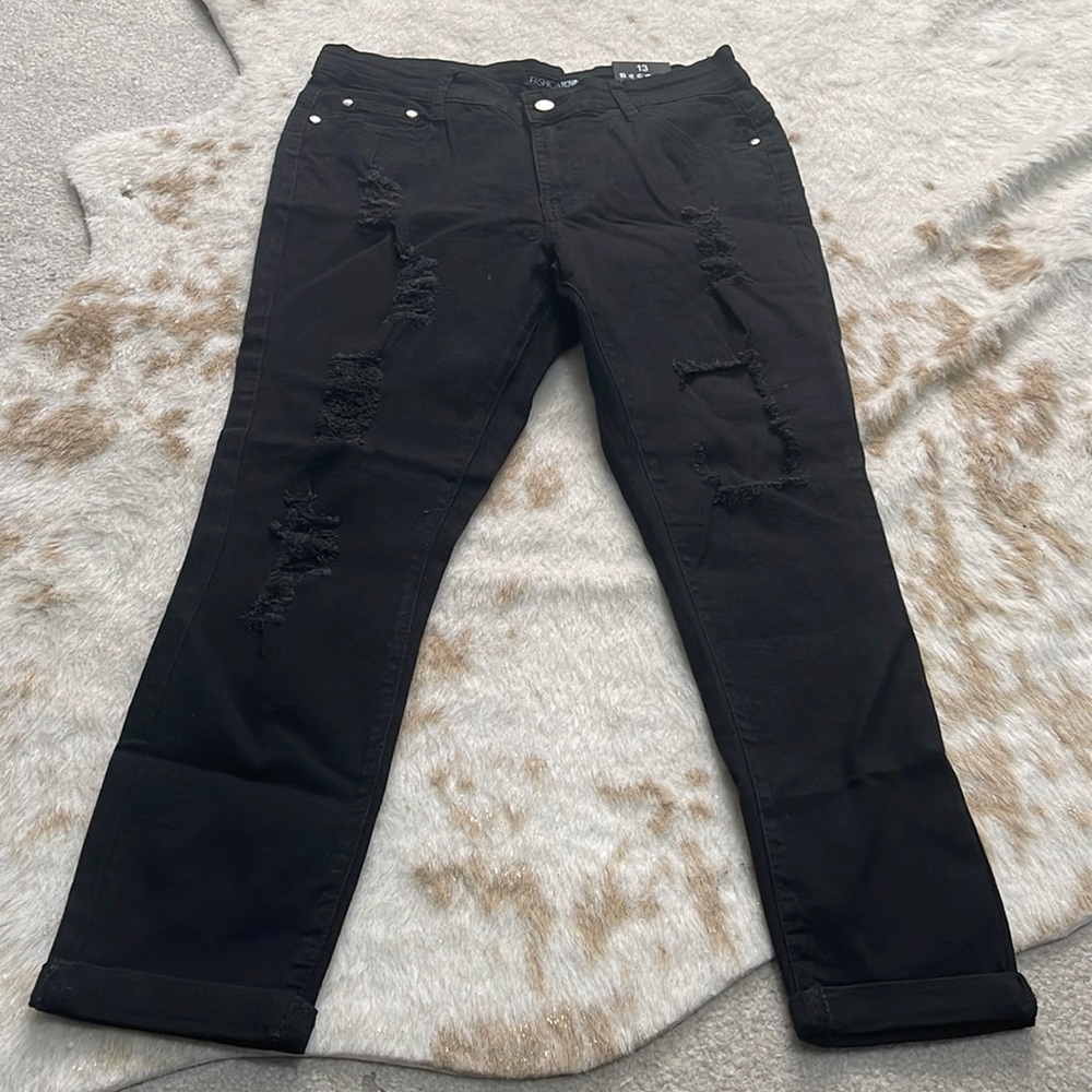 Fashion nova skinny black jeans destroyed